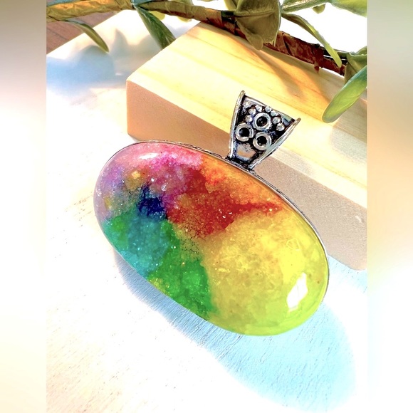 RAINBOW SOLAR QUARTZ - Picture 5 of 5